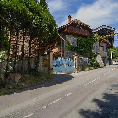אלברטוויל Studio Atypique Et Cosy, Classe "Gite De France" 5Min Centre, 15Min Gare, Lit Queen Size "Climatisation, Netflix Et Wifi, Parking, Lave Vaisselle, Boite A Cles Pour Arrivee Tardive - Gites La Tarine מראה חיצוני תמונה